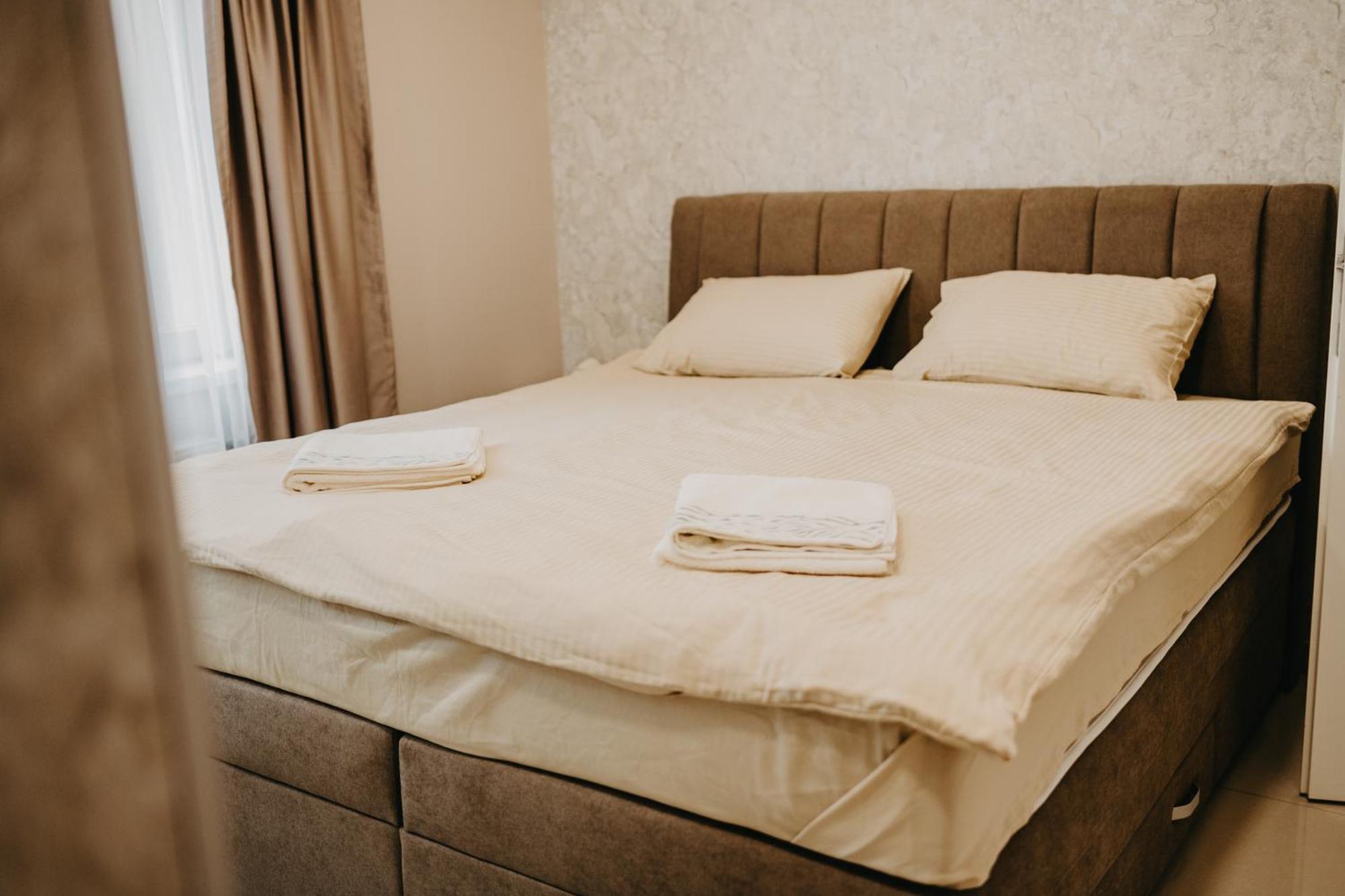 Prenociste Park Bed & Breakfast Modrica Exterior photo