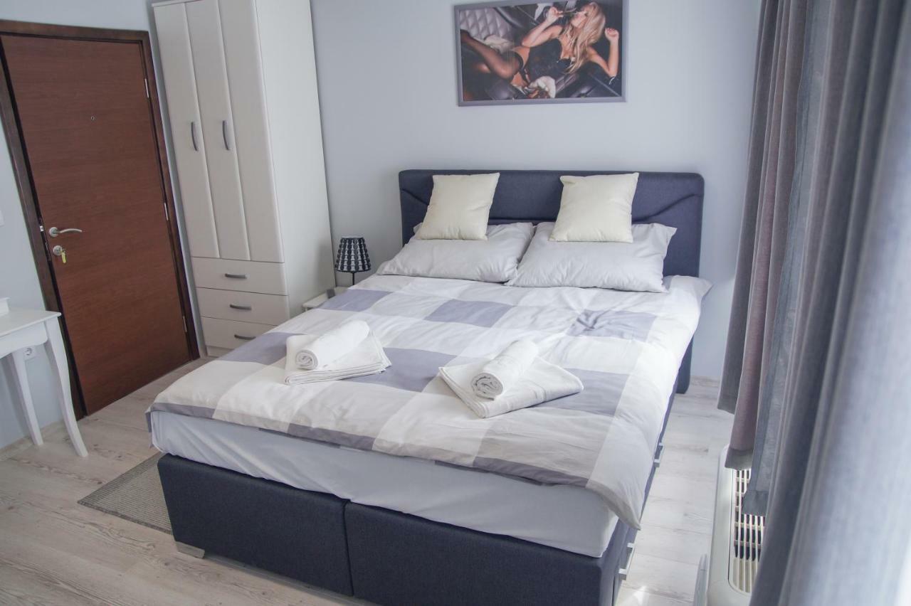 Prenociste Park Bed & Breakfast Modrica Exterior photo